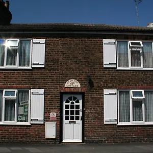 Crab Pot Bed & Breakfast Flamborough